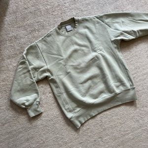 Aritzia TNA Cozy Fleece Boyfriend Crew Sweatshirt
